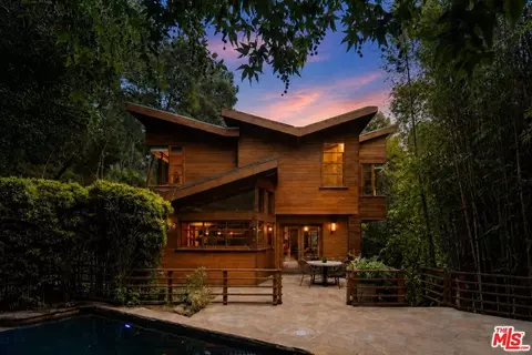 2424 Nichols Canyon Rd, Los Angeles, CA 90046