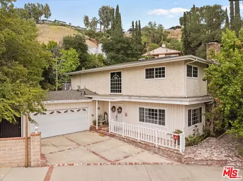 4635 Esparto St, Woodland Hills, CA 91364