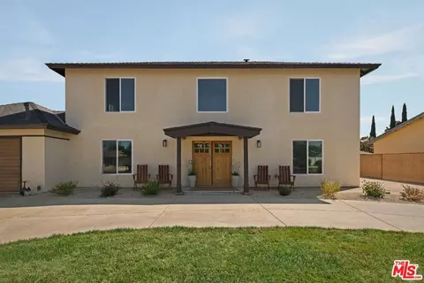 130 E Gainsborough Rd, Thousand Oaks, CA 91360