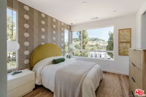 3862 N Emery Ln, Los Angeles, CA 90065
