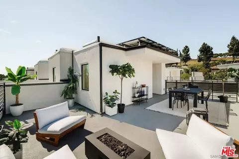 3852 N Emery Ln, Los Angeles, CA 90065