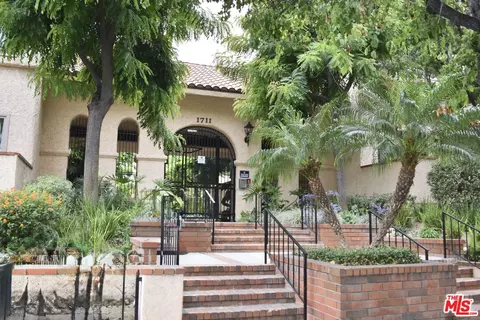 1711 Grismer Ave #63, Burbank, CA 91504