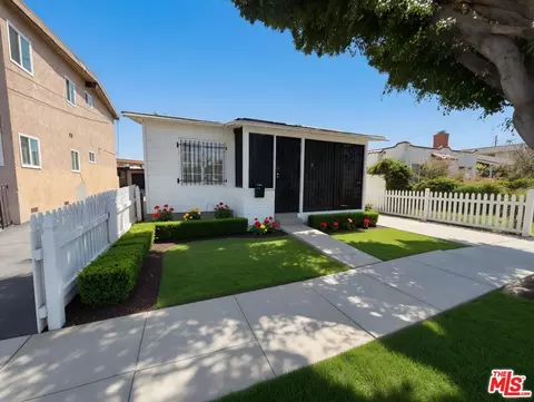 438 W Plymouth St, Inglewood, CA 90302