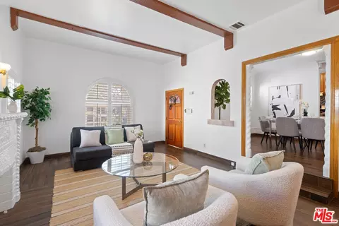 5359 Saturn St, Los Angeles, CA 90019