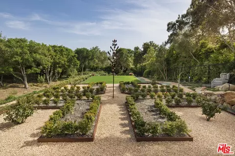 1465 E Mountain Dr, Santa Barbara, CA 93108 photo 12