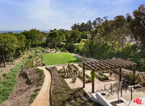 1465 E Mountain Dr, Santa Barbara, CA 93108 photo 11