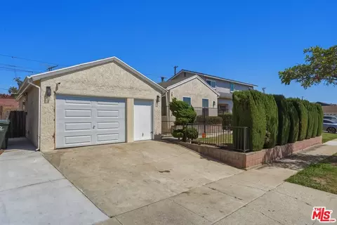 11612 Cimarron Ave, Hawthorne, CA 90250