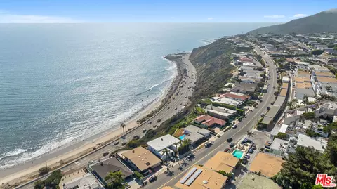 18111 Coastline Dr #1, Malibu, CA 90265