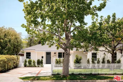 11319 Rose Ave, Los Angeles, CA 90066