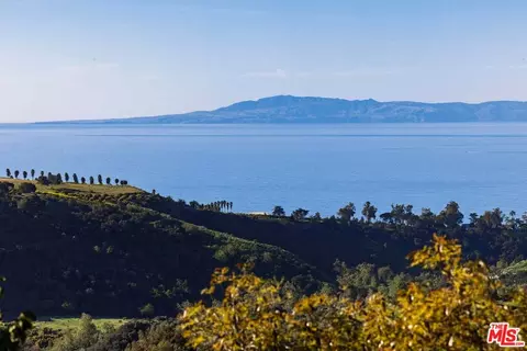 View/Area - 7401 Shepard Mesa Rd, Carpinteria, CA 93013 photo 4 of 7