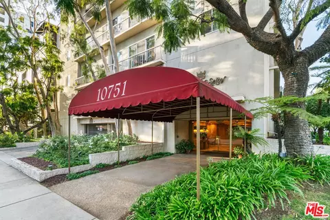 10751 Wilshire Blvd #906, Los Angeles, CA 90024