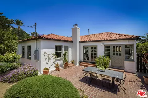 1647 Rotary Dr, Los Angeles, CA 90026