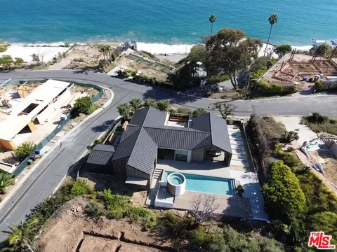 20521 Roca Chica Dr, Malibu, CA 90265