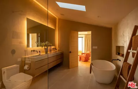 Bath - 31376 Broad Beach Rd, Malibu, CA 90265 photo 5 of 5