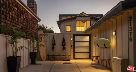 Exterior - 31376 Broad Beach Rd, Malibu, CA 90265 photo 2 of 6