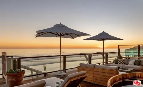Exterior - 31376 Broad Beach Rd, Malibu, CA 90265 photo 4 of 6