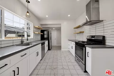 4157 W Avenue 40, Los Angeles, CA 90065