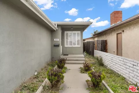 4827 W 134th St, Hawthorne, CA 90250