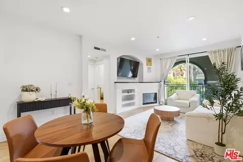 12963 Runway Rd #321, Playa Vista, CA 90094