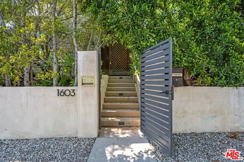 1603 N Fairfax Ave, Los Angeles, CA 90046