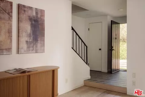 Entry Way - 9761 Via Pavia, Burbank, CA 91504 photo 1 of 3