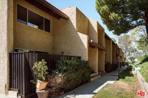 Exterior - 9761 Via Pavia, Burbank, CA 91504 photo 1 of 4