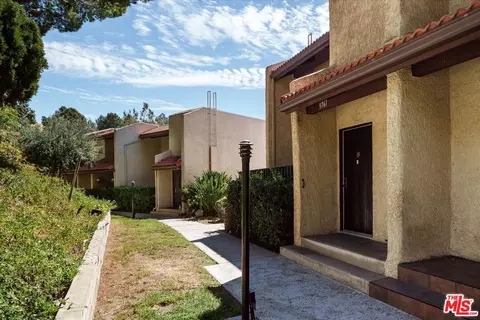 Exterior - 9761 Via Pavia, Burbank, CA 91504 photo 2 of 4
