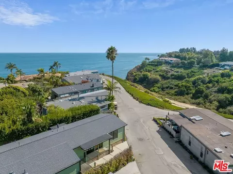 249 Paradise Cove Rd, Malibu, CA 90265