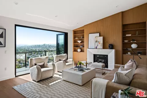 2536 Medlow Ave, Los Angeles, CA 90041