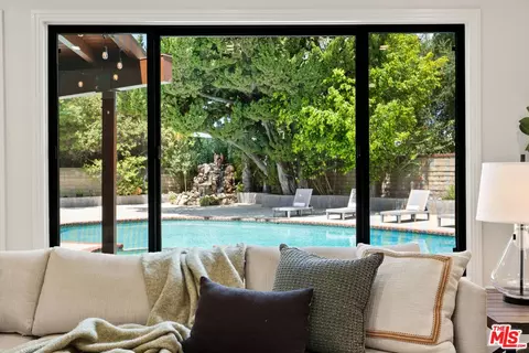 2231 Willowpark Ct, Thousand Oaks, CA 91362