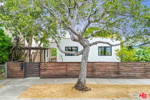 804 Boccaccio Ave, Venice, CA 90291