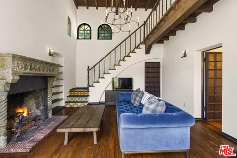 1846 Grace Ave, Los Angeles, CA 90028