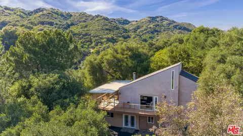 1310 N Topanga Canyon Blvd, Topanga, CA 90290