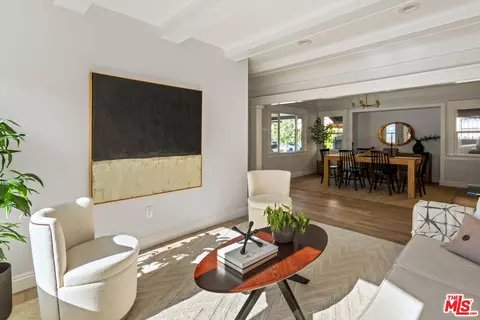 1726 W 52nd St, Los Angeles, CA 90062
