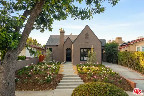 3749 W 59th St, Los Angeles, CA 90043