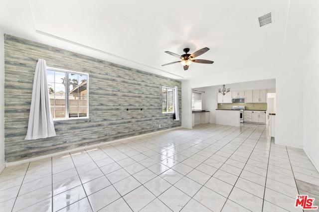 4927 W 99th St, Inglewood, CA 90301