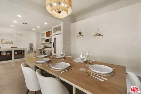 Dining - 7845 Elwood St, Joshua Tree, CA 92252 photo 4 of 4
