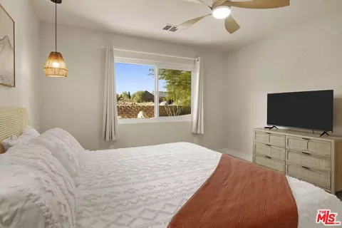 Bedroom - 7845 Elwood St, Joshua Tree, CA 92252 photo 9 of 13