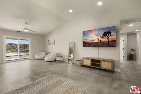 Living - 7845 Elwood St, Joshua Tree, CA 92252 photo 1 of 2