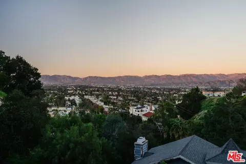 4112 Vanetta Pl, Studio City, CA 91604