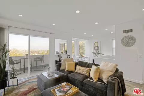 4112 Vanetta Pl, Studio City, CA 91604