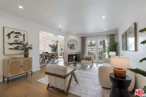 11690 Montana Ave #201, Los Angeles, CA 90049