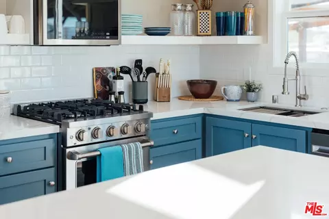 Kitchen - 674 Gerber Ave, Landers, CA 92285 photo 9 of 15