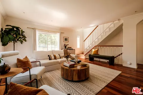 821 S Gramercy Pl #2, Los Angeles, CA 90005