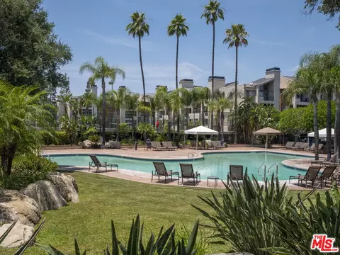 5515 Canoga Ave #230, Woodland Hills, CA 91367