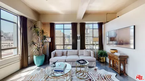 849 S Broadway #708, Los Angeles, CA 90014