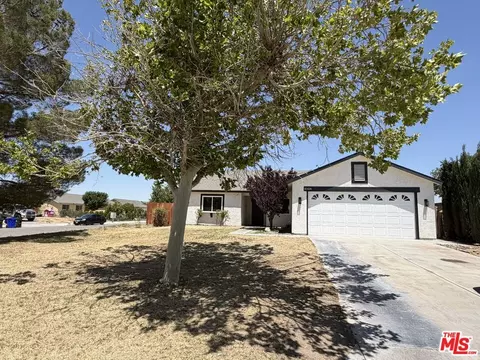 10424 Peach Ct, Adelanto, CA 92301