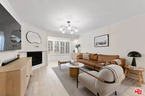 5515 Canoga Ave #220, Woodland Hills, CA 91367