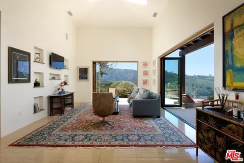 Living - Undisclosed, Carpinteria, CA 93013 photo 4 of 4