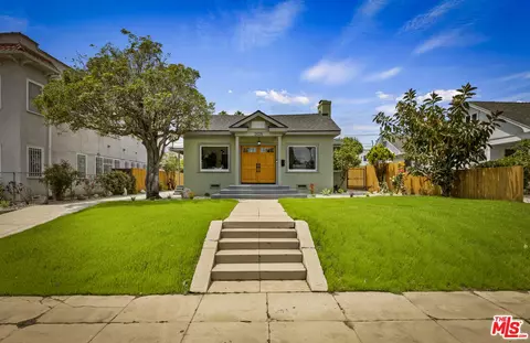 2025 West Blvd, Los Angeles, CA 90016